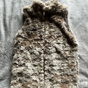 Forever 21 Faux Fur Vest in Cream